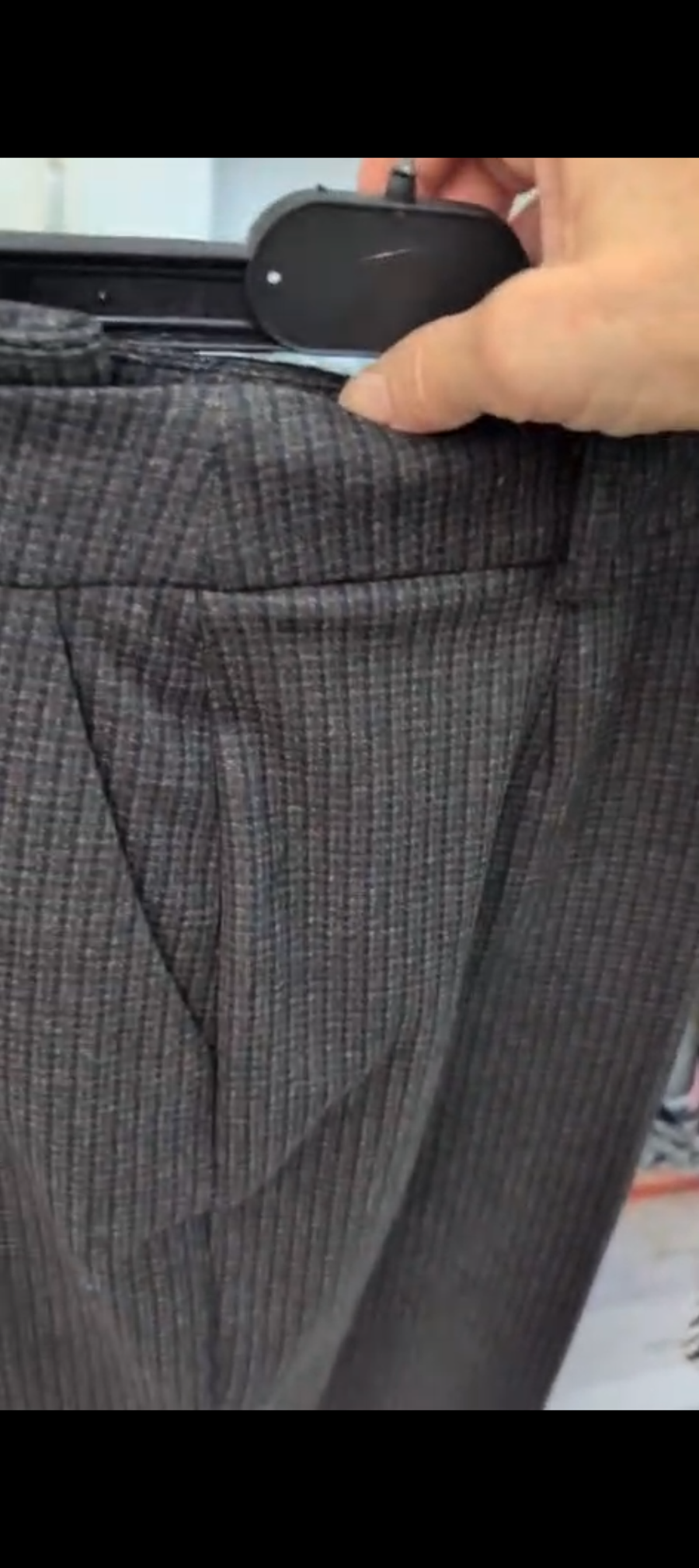 Pantalón Recto de Corte Clásico y Tejido Cálido