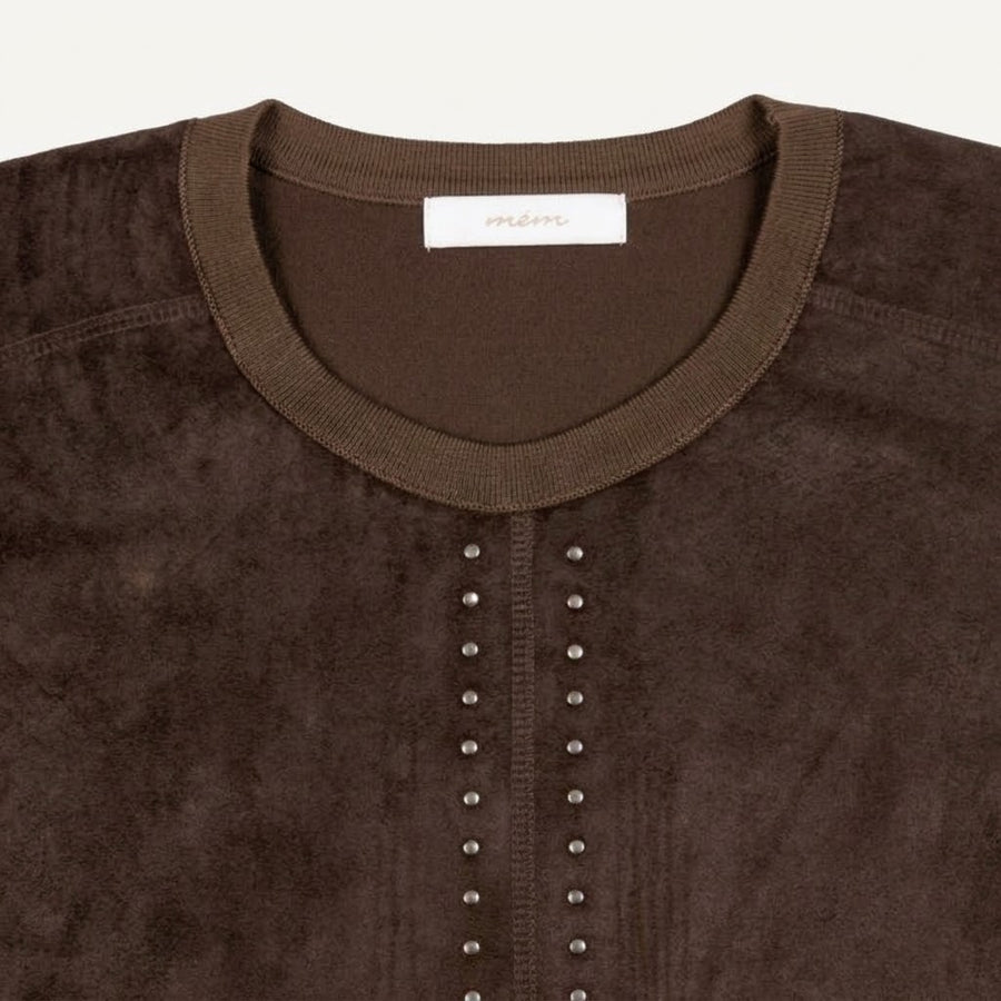 Jersey Chocolate con Delantero Efecto Ante y Tachuelas