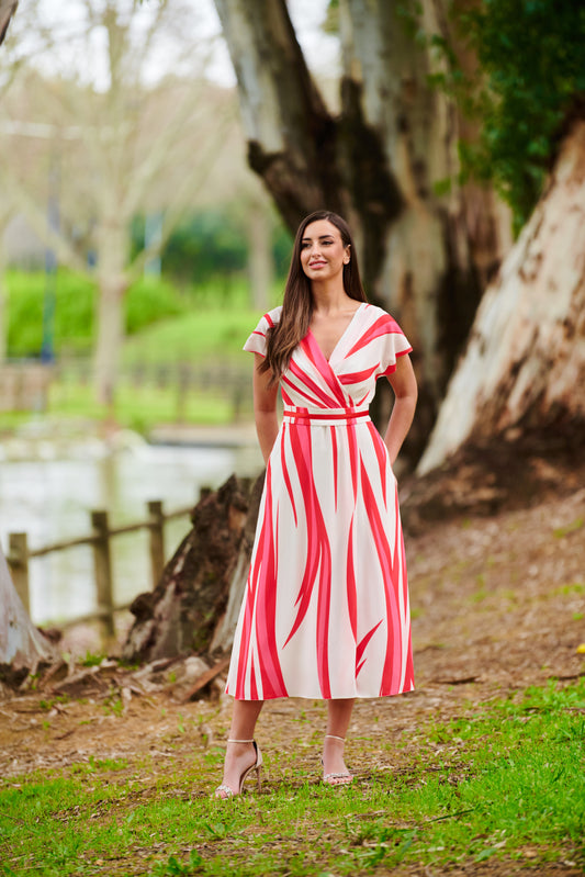 Vestido Midi Abstracto - Elegancia en Movimiento