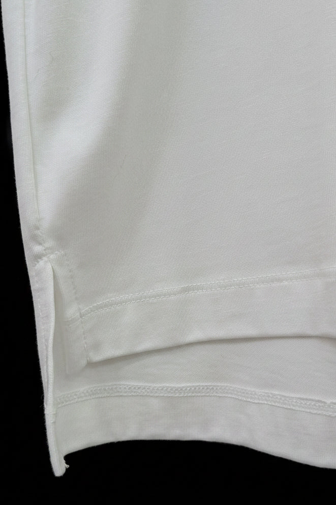 Camiseta Premium con Detalle en Manga