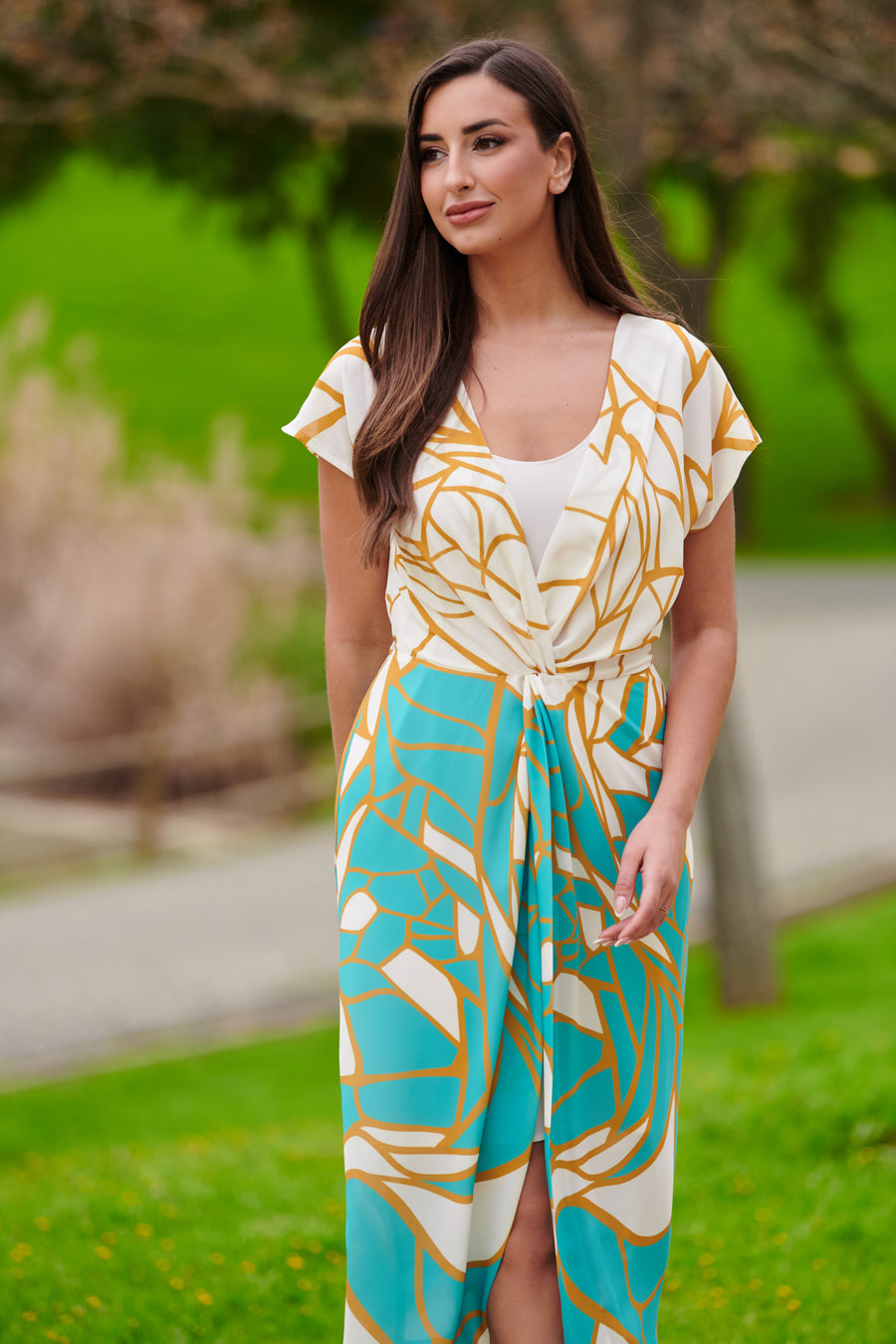 Vestido Midi Estampado Geométrico Nudo
