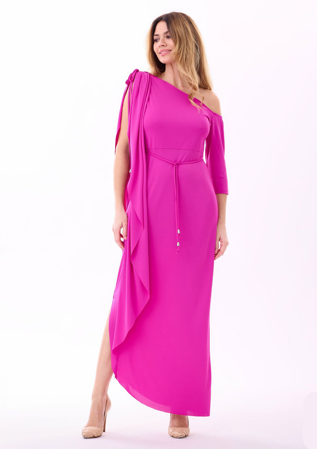 Vestido sofisticado de escote asimétrico