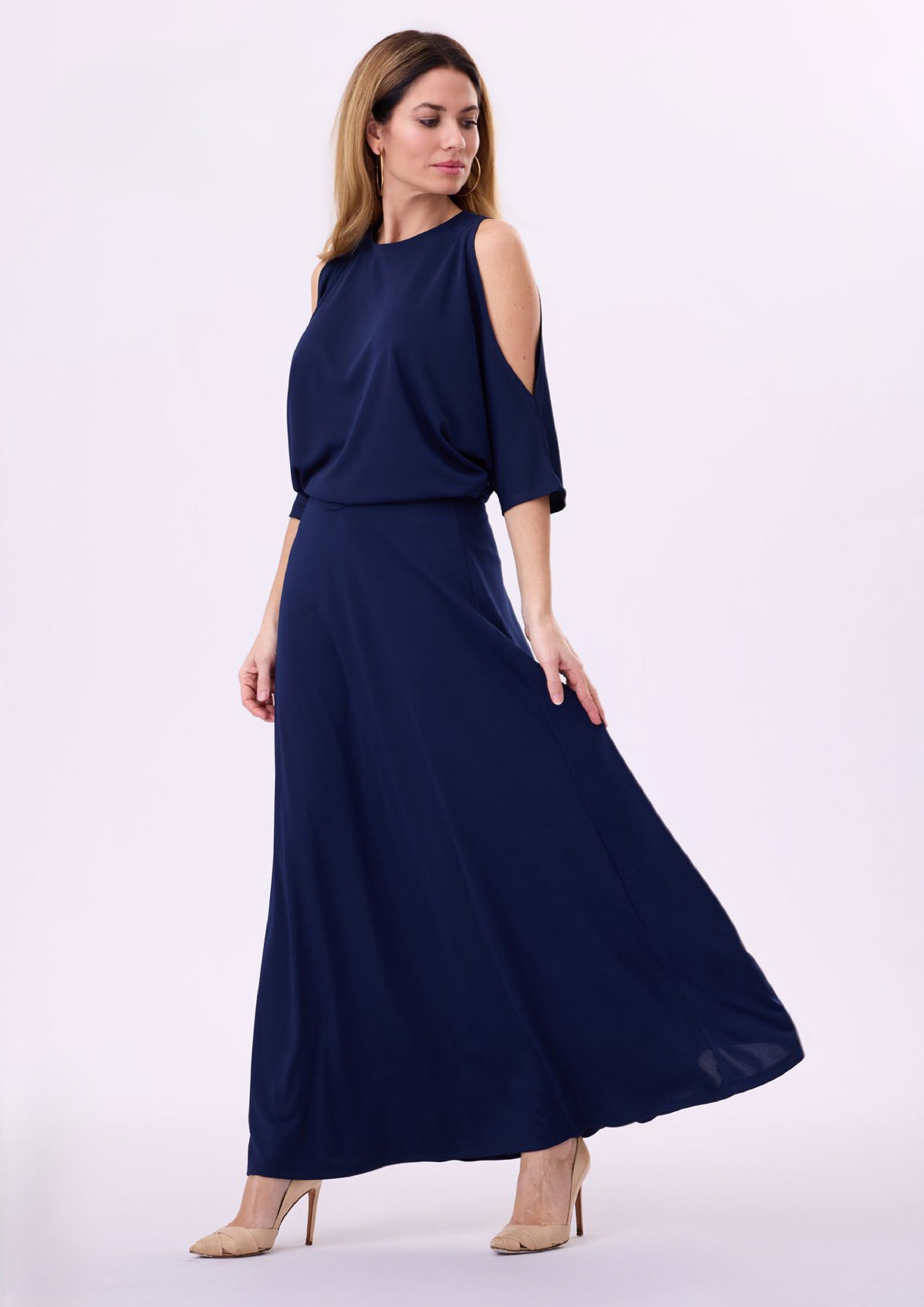 Conjunto de falda de vuelo y camiseta escotada