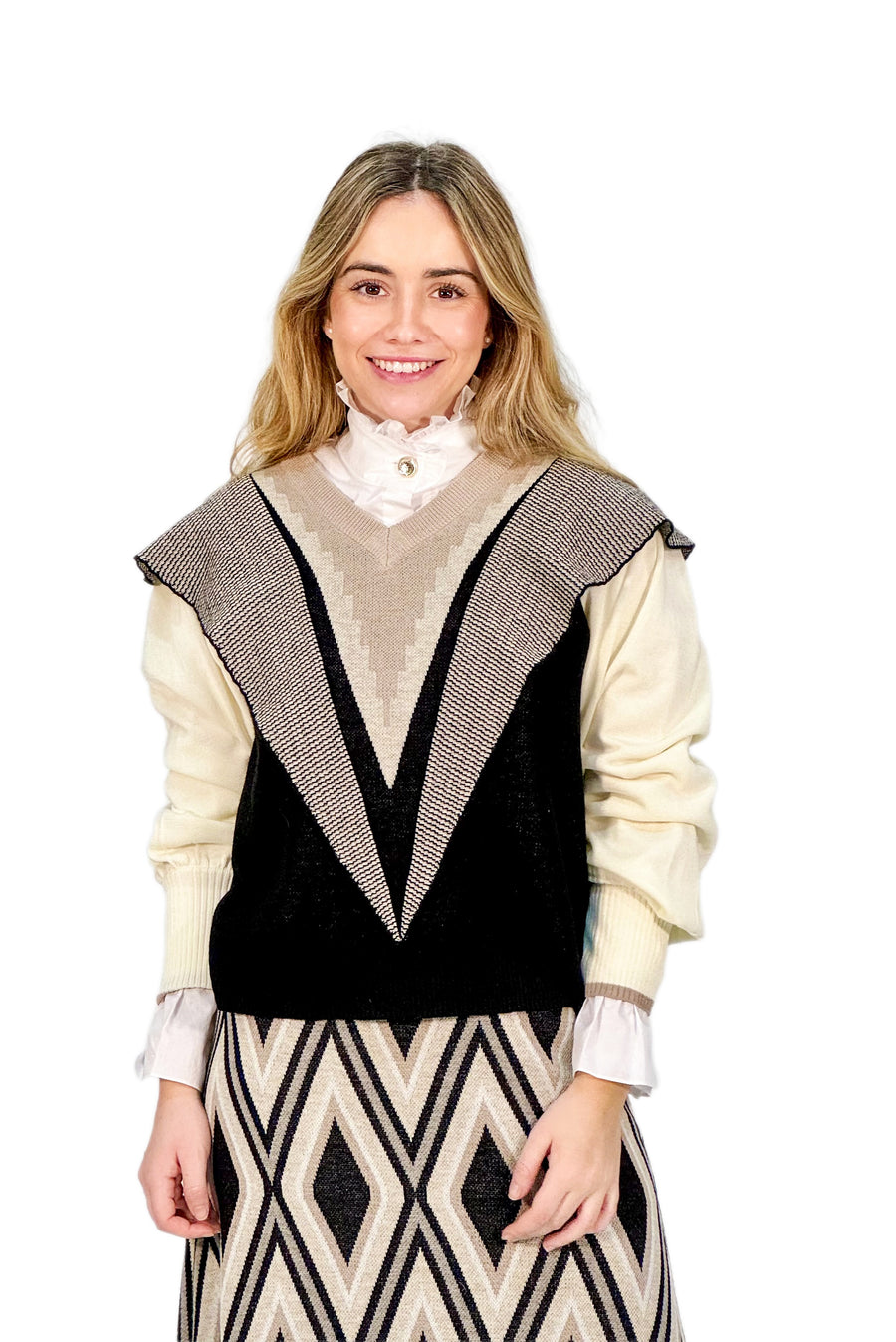 Jersey de punto combinado en V con volante en hombros, en negro y crema