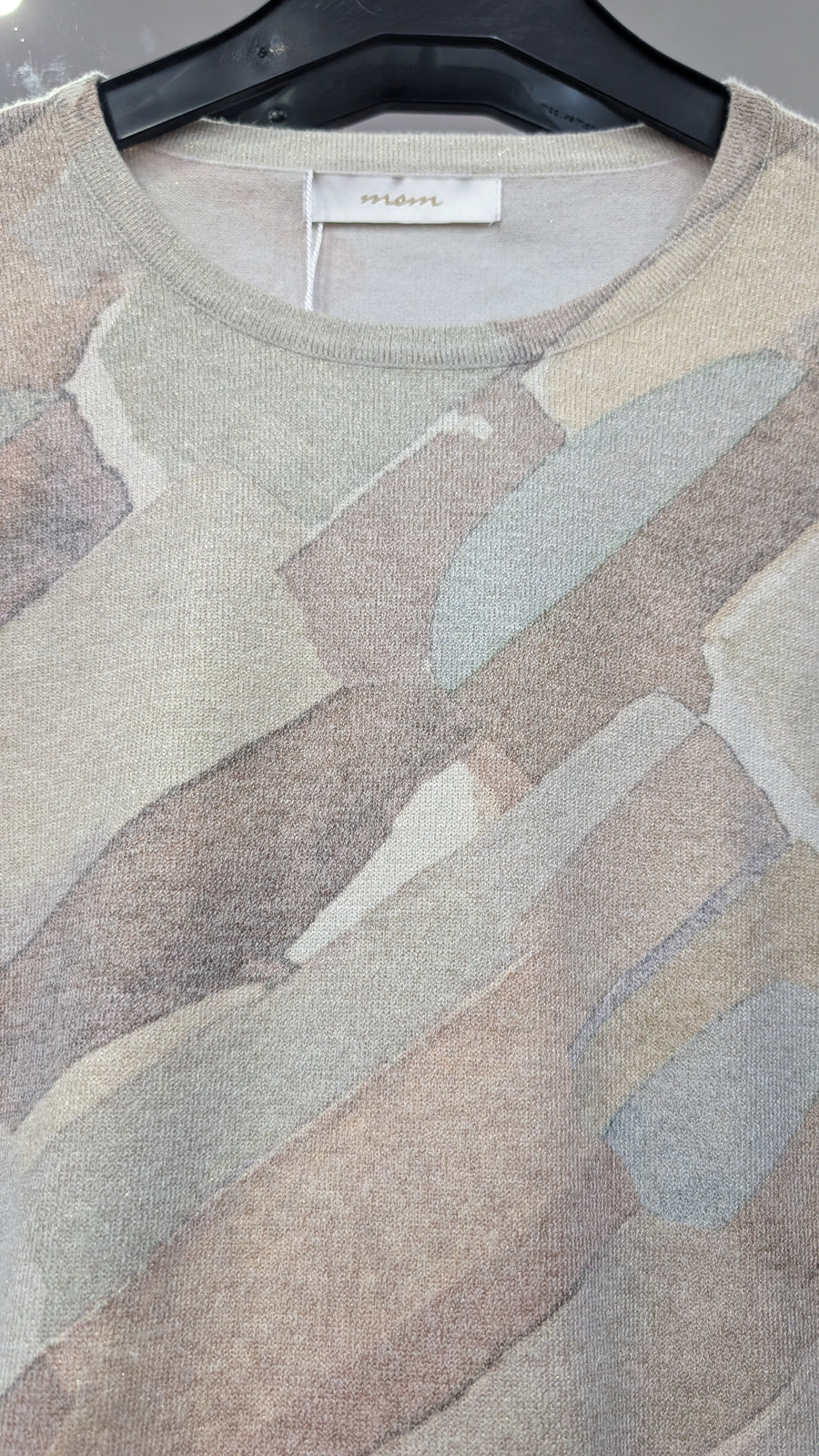 Jersey Fino de Punto Ligero con Estampado Abstracto y Destellos Dorados