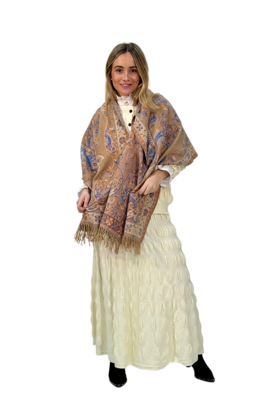 Pashmina con Estampado Cachemira y Flecos