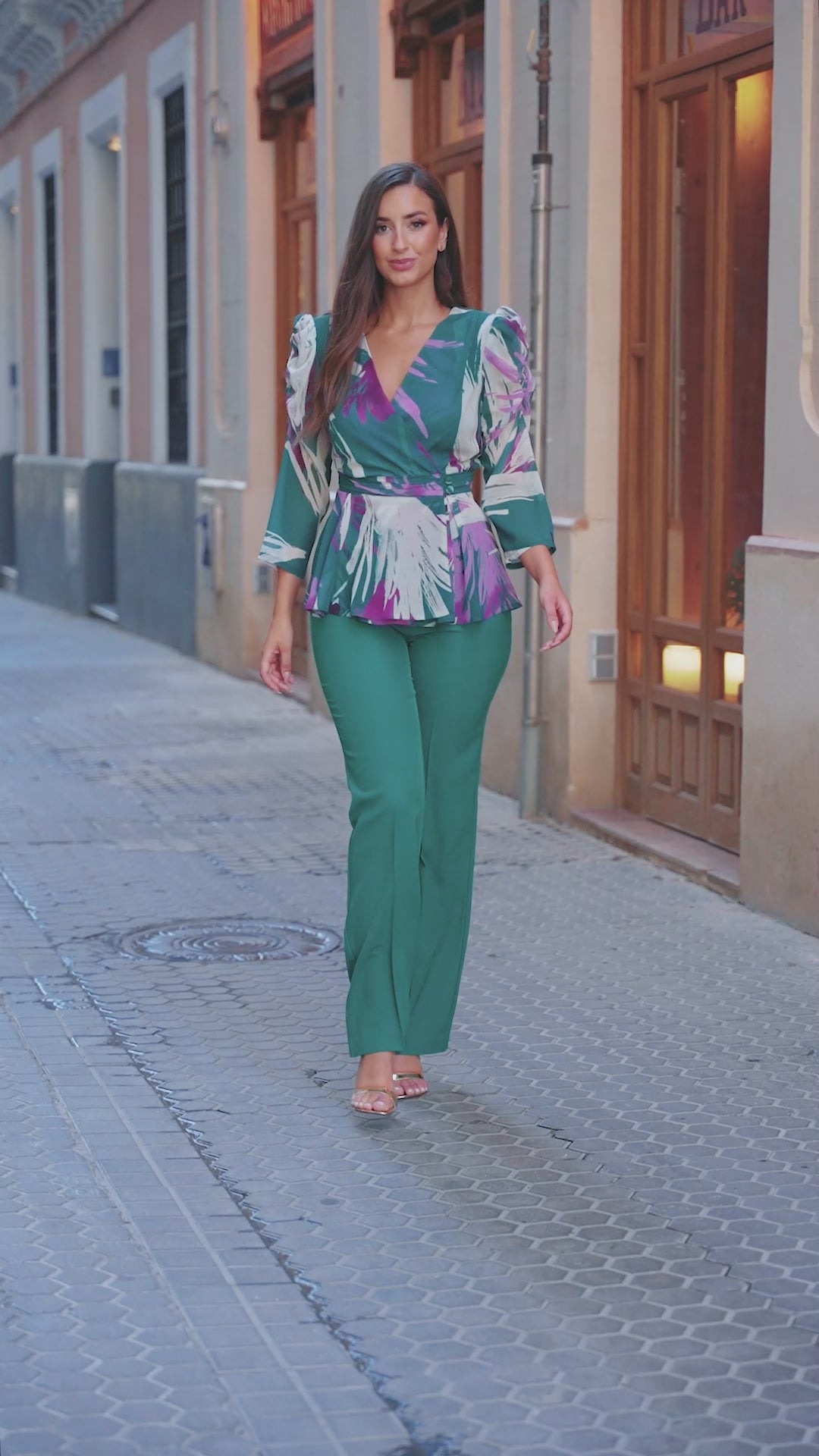 Conjunto Elegante de Blusa y Pantalón - Gasa y Crepé