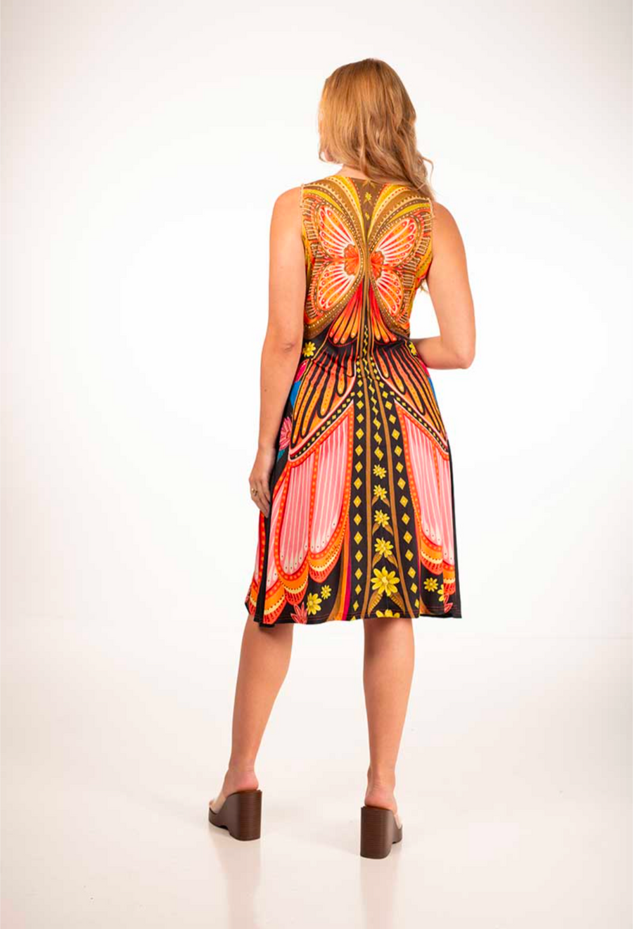 Vestido Boho-Chic con Estampado de Mariposa