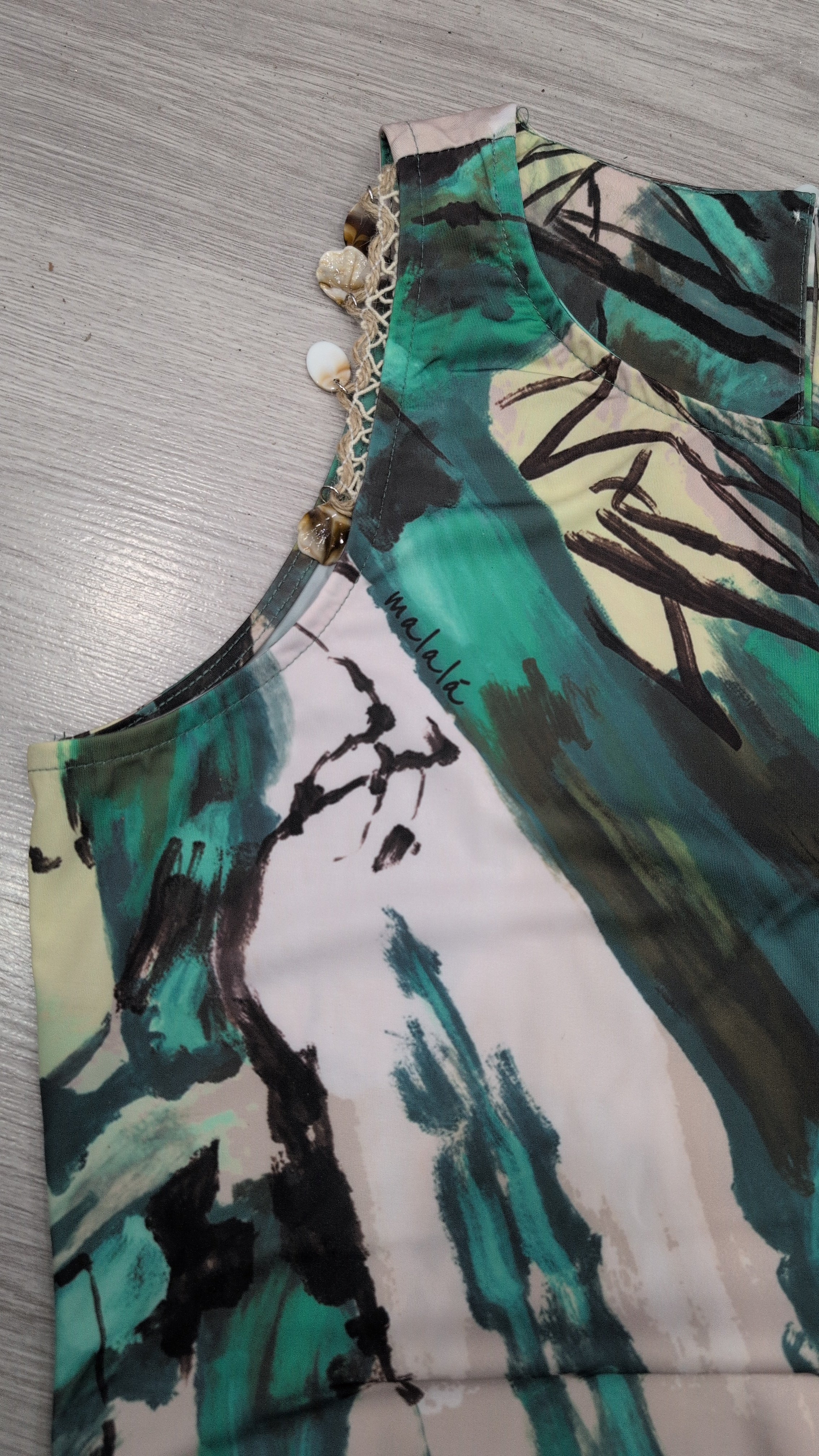 Vestido maxi verde esmeralda elegante