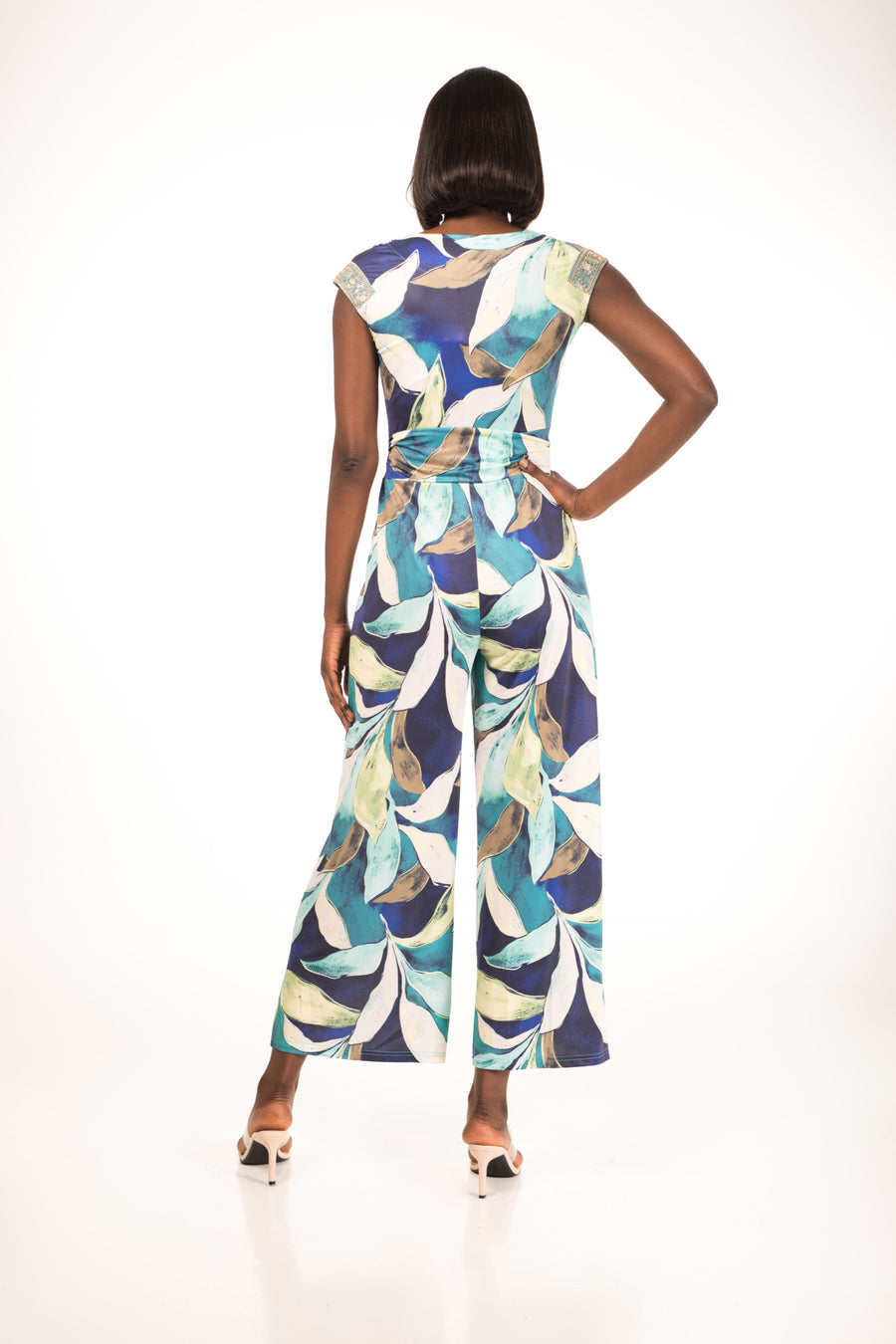 Mono Estampado Tropical con Pantalón Palazzo