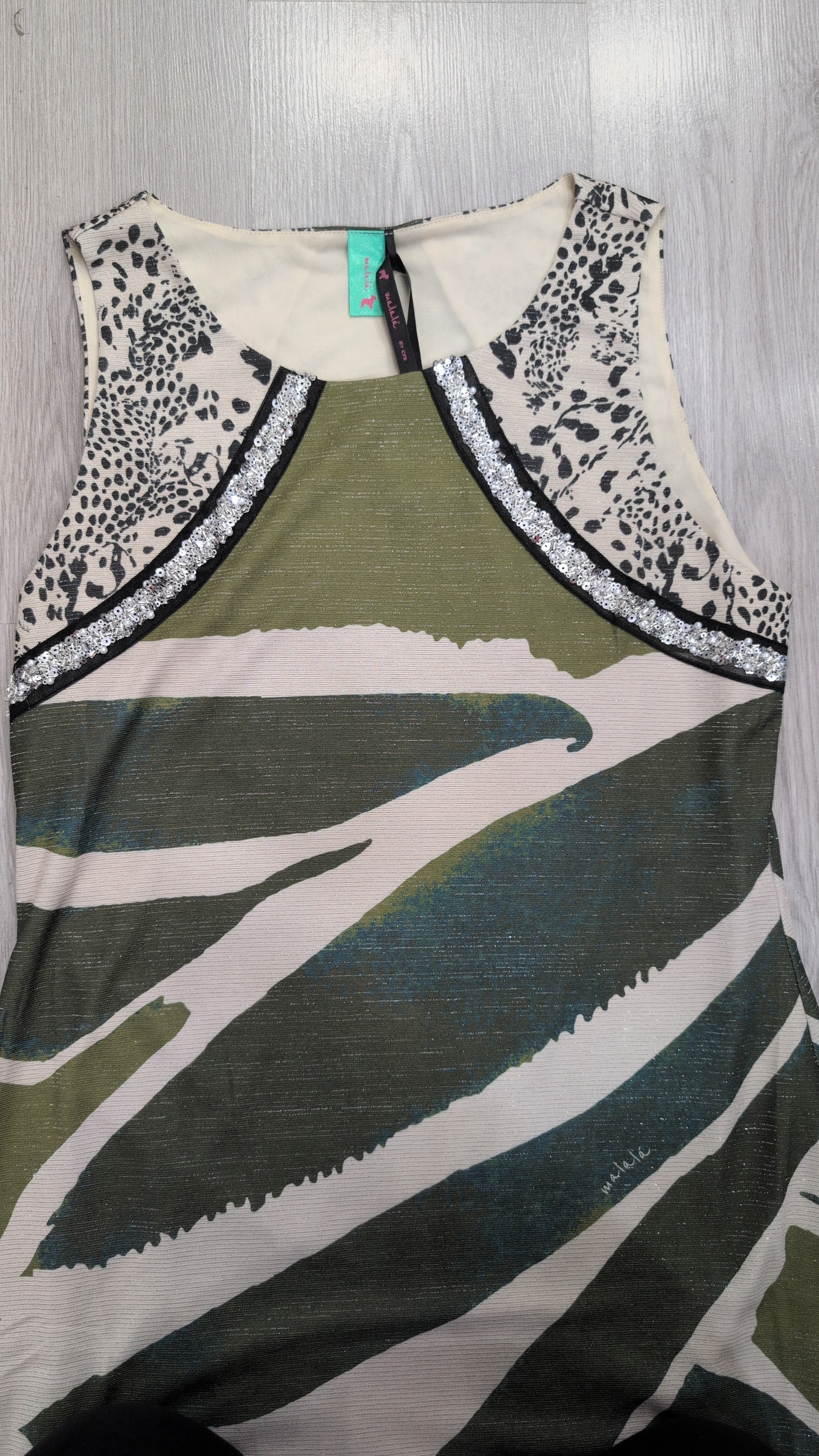 Vestido mini estampado tropical urbano