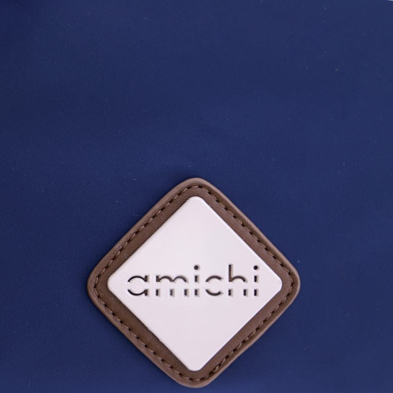 Bolso Tote Amichi: Estilo Versátil y Funcional